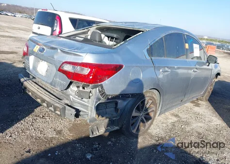 2015 Subaru Legacy 2.5I Limited z USA, uszkodzony, nr VIN 4S3BNBL61F3024465